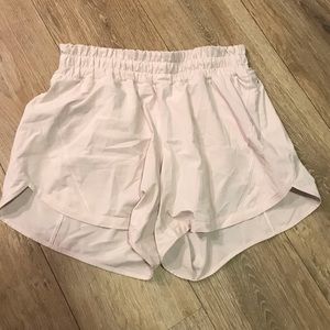 Lululemon track that short 5”